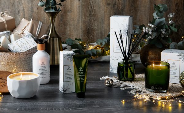 Celebrate Xmas with Festive Botanica