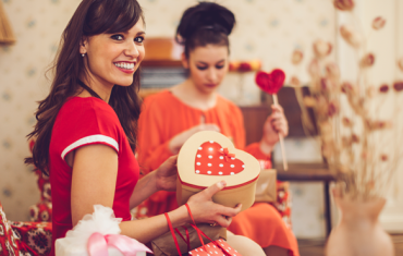 Valentine’s Day still a time to celebrate for cash-strapped Aussies